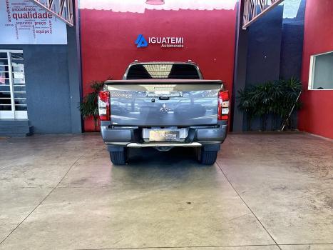 MITSUBISHI L 200 Triton 2.4 16V FLEX GL CABINE DUPLA, Foto 8