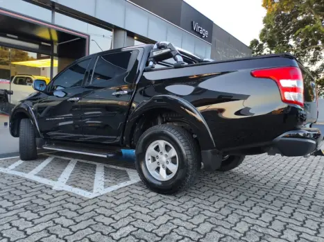 MITSUBISHI L 200 Triton 2.4 16V SPORT HPE TOP 4X4 CABINE DUPLA TURBO DIESEL AUTOM�TICO, Foto 7