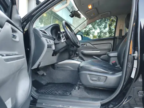 MITSUBISHI L 200 Triton 2.4 16V SPORT HPE TOP 4X4 CABINE DUPLA TURBO DIESEL AUTOM�TICO, Foto 8