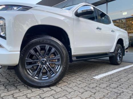 MITSUBISHI L 200 Triton 2.4 16V SPORT HPE 4X4 CABINE DUPLA TURBO DIESEL AUTOM�TICO, Foto 2