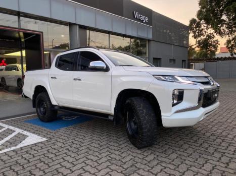 MITSUBISHI L 200 Triton 2.4 16V SPORT HPE 4X4 CABINE DUPLA TURBO DIESEL AUTOM�TICO, Foto 4