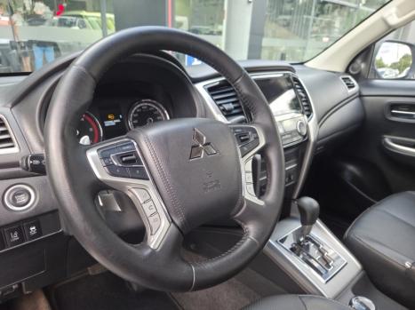 MITSUBISHI L 200 Triton 2.4 16V SPORT HPE-S 4X4 CABINE DUPLA TURBO DIESEL AUTOM�TICO, Foto 9