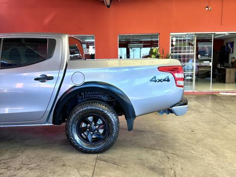MITSUBISHI L 200 Triton , Foto 13