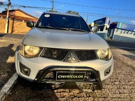 MITSUBISHI L 200 Triton 3.2 16V HPE 4X4 CABINE DUPLA TURBO DIESEL INTERCOOLER AUTOM�TICO, Foto 2