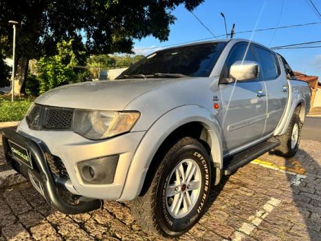 MITSUBISHI L 200 Triton 3.2 16V HPE 4X4 CABINE DUPLA TURBO DIESEL INTERCOOLER AUTOM�TICO, Foto 3