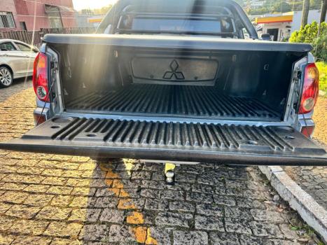 MITSUBISHI L 200 Triton 3.2 16V HPE 4X4 CABINE DUPLA TURBO DIESEL INTERCOOLER AUTOM�TICO, Foto 7