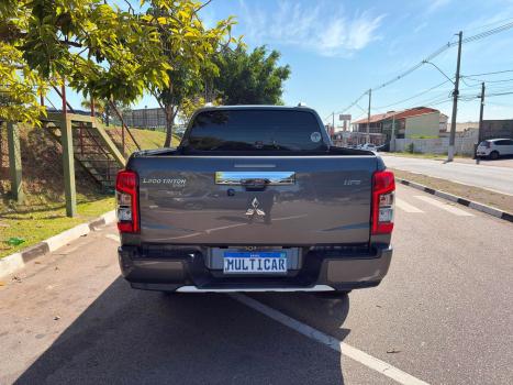 MITSUBISHI L 200 Triton 2.4 16V SPORT HPE-S 4X4 CABINE DUPLA TURBO DIESEL AUTOM�TICO, Foto 5