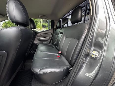 MITSUBISHI L 200 Triton 2.4 16V SPORT HPE MOTORSPORTS 4X4 CABINE DUPLA TURBO DIESEL AUTOM�TICO, Foto 11
