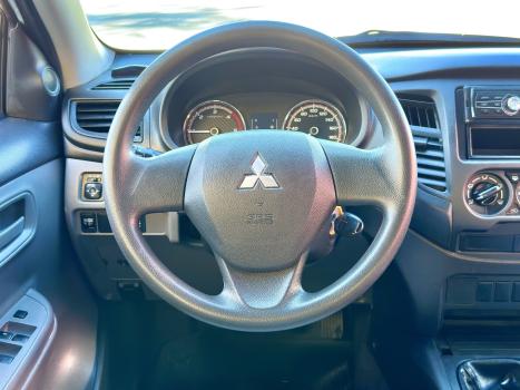 MITSUBISHI L 200 Triton 2.4 16V FLEX GL CABINE DUPLA, Foto 3