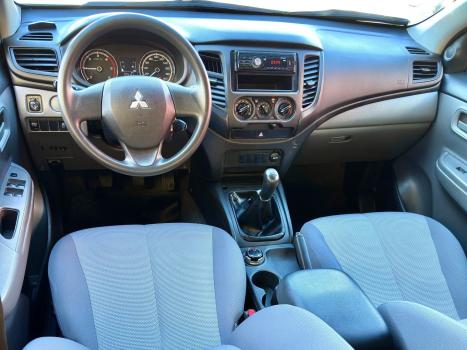 MITSUBISHI L 200 Triton 2.4 16V FLEX GL CABINE DUPLA, Foto 7