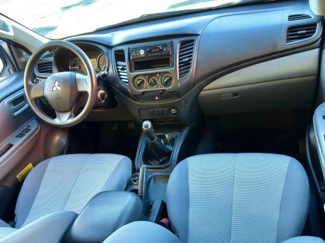MITSUBISHI L 200 Triton 2.4 16V FLEX GL CABINE DUPLA, Foto 9