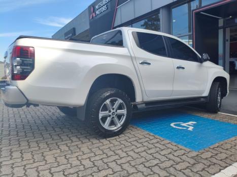 MITSUBISHI L 200 Triton 2.4 16V SPORT HPE 4X4 CABINE DUPLA TURBO DIESEL AUTOM�TICO, Foto 4
