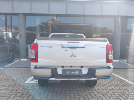 MITSUBISHI L 200 Triton 2.4 16V SPORT HPE 4X4 CABINE DUPLA TURBO DIESEL AUTOM�TICO, Foto 5