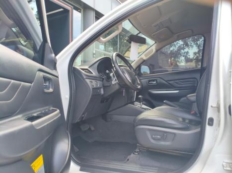 MITSUBISHI L 200 Triton 2.4 16V SPORT HPE 4X4 CABINE DUPLA TURBO DIESEL AUTOM�TICO, Foto 7