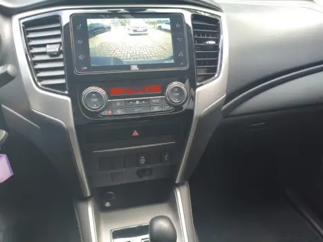MITSUBISHI L 200 Triton 2.4 16V SPORT HPE 4X4 CABINE DUPLA TURBO DIESEL AUTOM�TICO, Foto 10