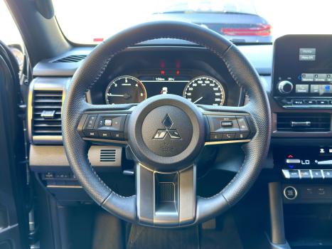 MITSUBISHI L 200 Triton biturbo, Foto 2
