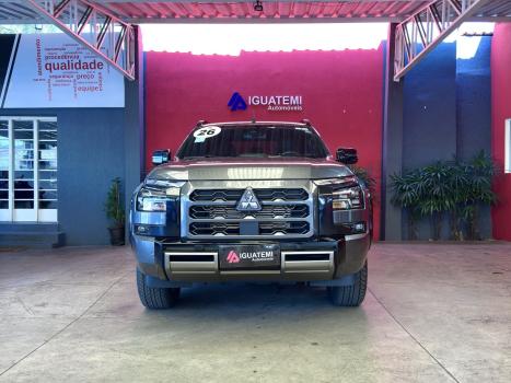 MITSUBISHI L 200 Triton biturbo, Foto 5