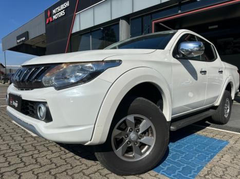 MITSUBISHI L 200 Triton 2.4 16V SPORT HPE 4X4 CABINE DUPLA TURBO DIESEL AUTOM�TICO, Foto 2