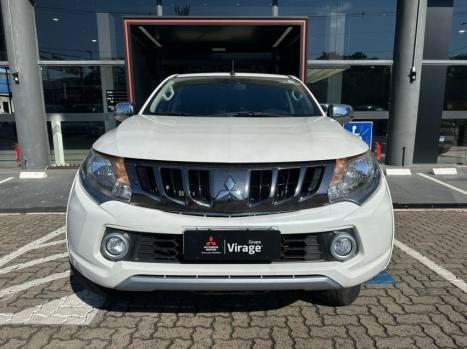 MITSUBISHI L 200 Triton 2.4 16V SPORT HPE 4X4 CABINE DUPLA TURBO DIESEL AUTOM�TICO, Foto 3