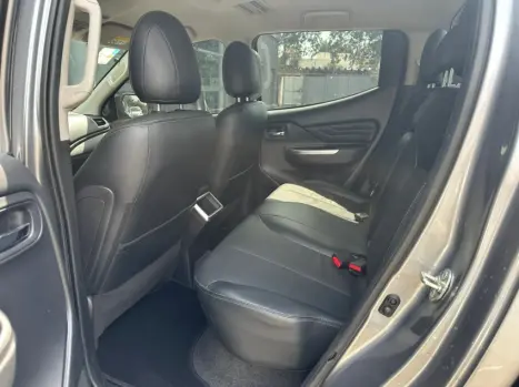 MITSUBISHI L 200 Triton 2.4 16V SPORT HPE-S 4X4 CABINE DUPLA TURBO DIESEL AUTOM�TICO, Foto 15