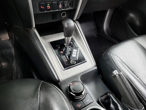 MITSUBISHI L 200 Triton 2.4 16V SPORT HPE-S 4X4 CABINE DUPLA TURBO DIESEL AUTOM�TICO, Foto 17