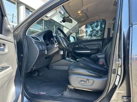 MITSUBISHI L 200 Triton 2.4 16V SPORT HPE 4X4 CABINE DUPLA TURBO DIESEL AUTOMÁTICO, Foto 8