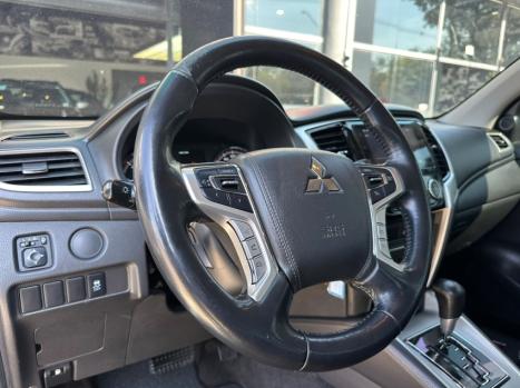 MITSUBISHI L 200 Triton 2.4 16V SPORT HPE 4X4 CABINE DUPLA TURBO DIESEL AUTOMÁTICO, Foto 9