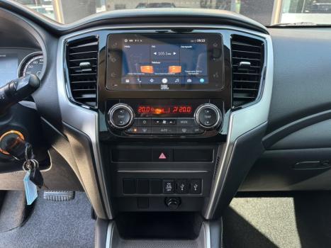 MITSUBISHI L 200 Triton 2.4 16V SPORT HPE 4X4 CABINE DUPLA TURBO DIESEL AUTOMÁTICO, Foto 11
