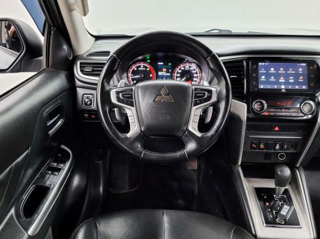 MITSUBISHI L 200 Triton 2.4 16V SPORT HPE-S 4X4 CABINE DUPLA TURBO DIESEL AUTOMÁTICO, Foto 14