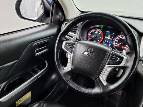 MITSUBISHI L 200 Triton 2.4 16V SPORT HPE-S 4X4 CABINE DUPLA TURBO DIESEL AUTOMÁTICO, Foto 15