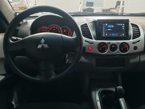 MITSUBISHI L 200 Triton 2.4 16V FLEX HLS CABINE DUPLA, Foto 7