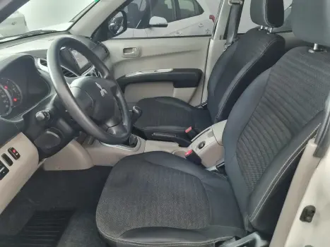 MITSUBISHI L 200 Triton 2.4 16V FLEX HLS CABINE DUPLA, Foto 10