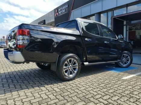 MITSUBISHI L 200 Triton 2.4 16V SPORT HPE-S 4X4 CABINE DUPLA TURBO DIESEL AUTOMÁTICO, Foto 5