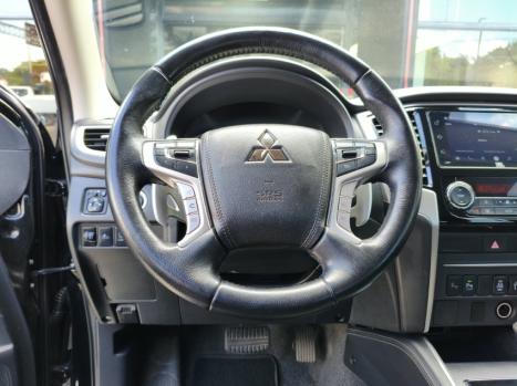 MITSUBISHI L 200 Triton 2.4 16V SPORT HPE-S 4X4 CABINE DUPLA TURBO DIESEL AUTOMÁTICO, Foto 9