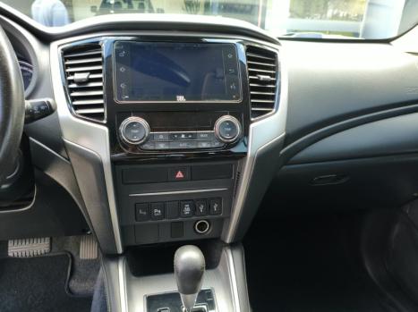 MITSUBISHI L 200 Triton 2.4 16V SPORT HPE-S 4X4 CABINE DUPLA TURBO DIESEL AUTOMÁTICO, Foto 11