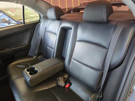 MITSUBISHI Lancer 2.0 16V 4P, Foto 16