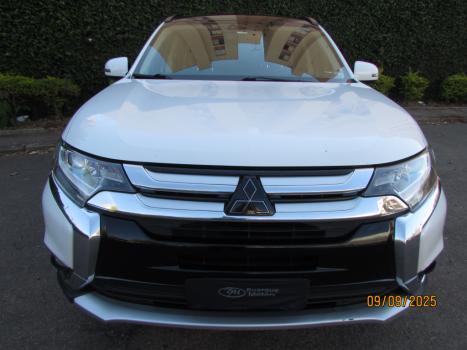 MITSUBISHI Outlander 2.0 16V 4P AUTOMÁTICO, Foto 1 MITSUBISHI Outlander 2.0 16V 4P AUTOMÁTICO, Foto 1
