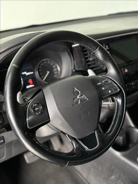 MITSUBISHI Outlander 2.2 16V 4P 4X4 DIESEL AUTOMTICO, Foto 11