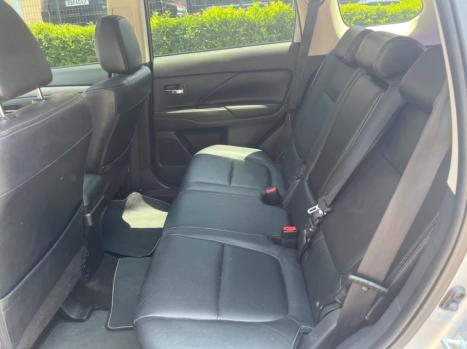 MITSUBISHI Outlander 2.0 16V 4P AUTOMTICO, Foto 9