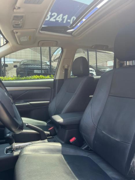 MITSUBISHI Outlander 2.0 16V 4P AUTOMTICO, Foto 10