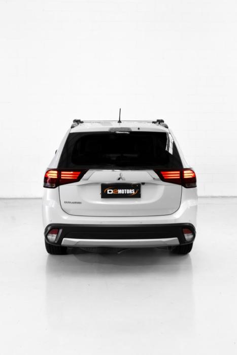 MITSUBISHI Outlander 2.0 16V 4P AUTOMTICO, Foto 4