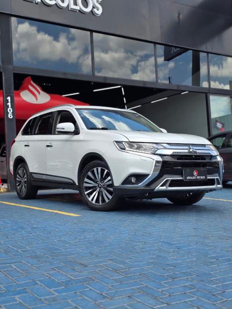 MITSUBISHI Outlander 2.2 16V 4P 4X4 HPE-S AWD DIESEL AUTOMTICO, Foto 3
