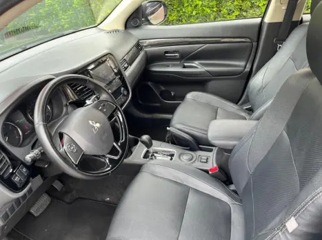 MITSUBISHI Outlander 2.0 16V 4P AUTOM�TICO, Foto 9