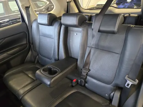 MITSUBISHI Outlander 2.0 16V 4P AUTOM�TICO, Foto 17
