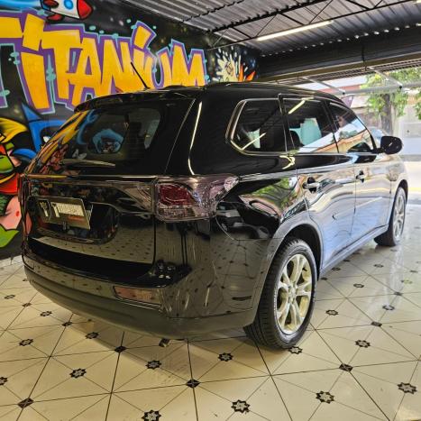 MITSUBISHI Outlander 2.0 16V 4P AUTOM�TICO, Foto 5