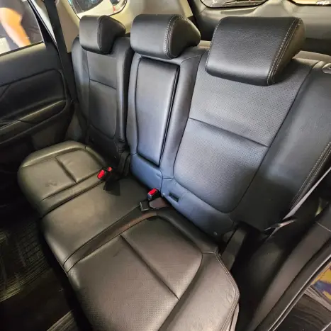MITSUBISHI Outlander 2.0 16V 4P AUTOM�TICO, Foto 12