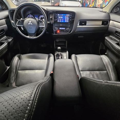 MITSUBISHI Outlander 2.0 16V 4P AUTOM�TICO, Foto 13