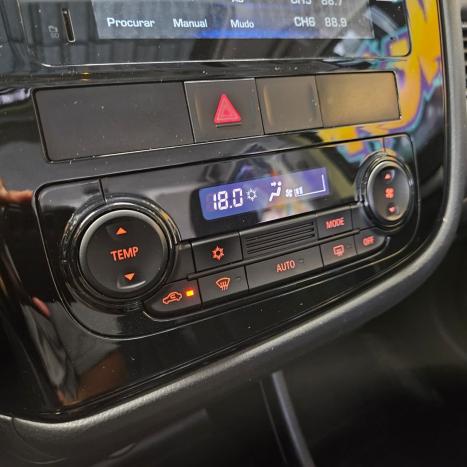 MITSUBISHI Outlander 2.0 16V 4P AUTOM�TICO, Foto 16