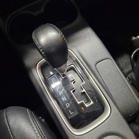 MITSUBISHI Outlander 2.0 16V 4P AUTOM�TICO, Foto 17