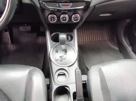 MITSUBISHI Outlander Sport 2.0 16V 4P MIVEC FLEX HPE AUTOM�TICO, Foto 12